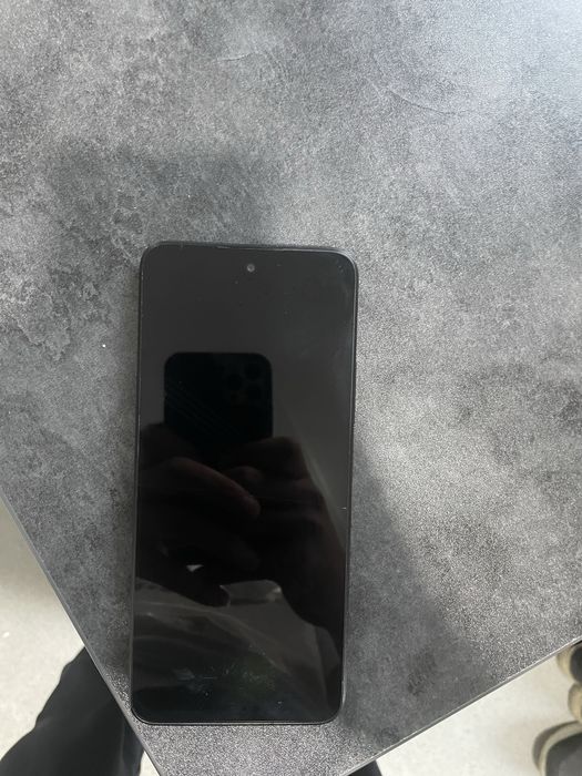 Redmi 12 4.  128.