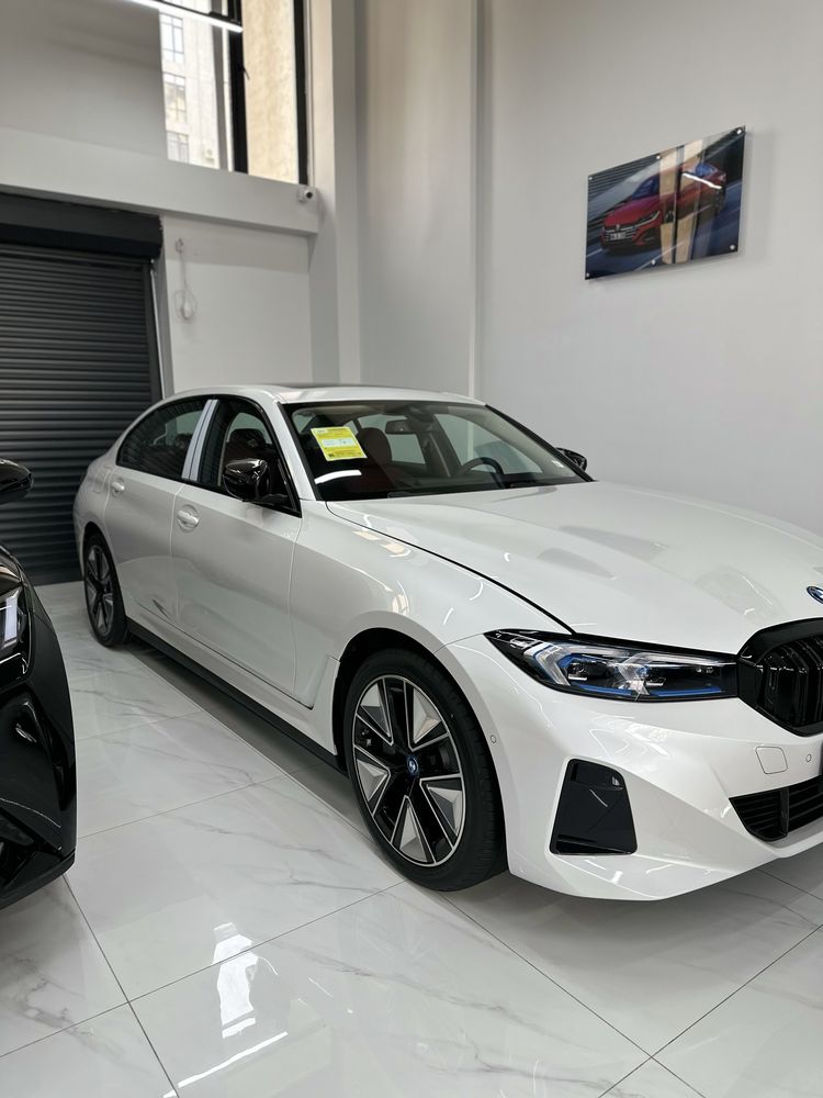 Bmw I40l Night sport auto kredit 15minutda