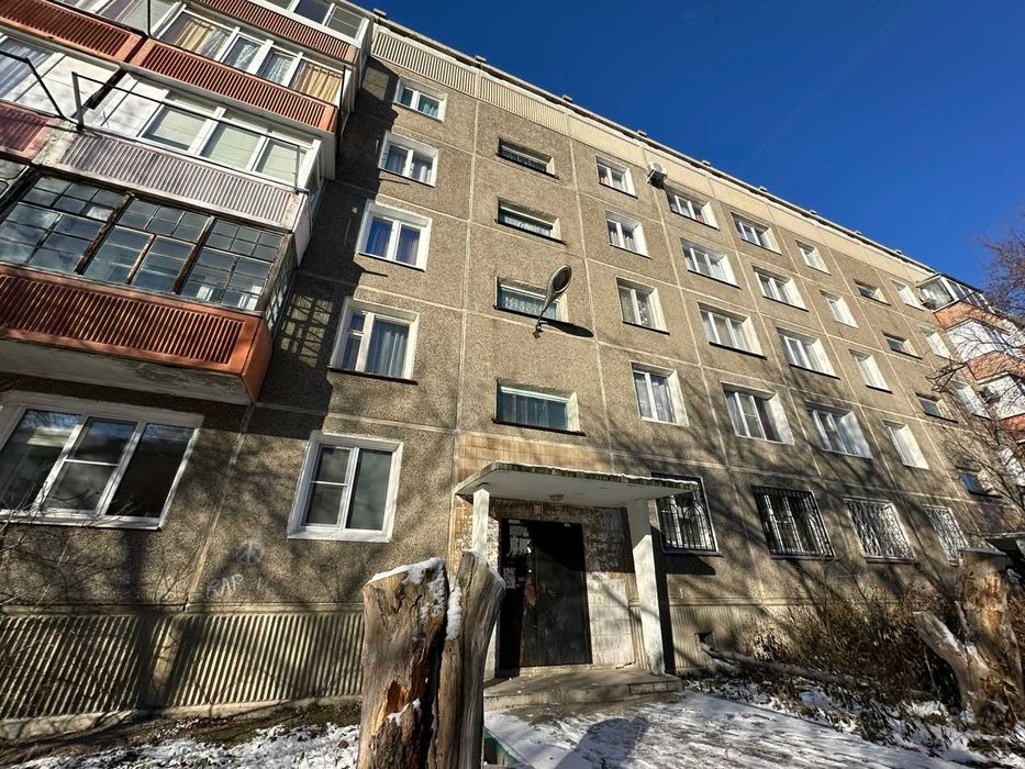 1,5ка КШТ, Утепова, 23, 33м2, 1987г.п., ремонт. кондиционер