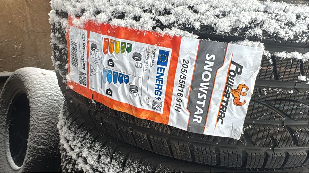 Комплект зимних шин