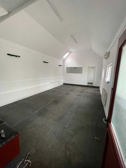 Spatiu pentru birou/agentie/cabinet, Obcini