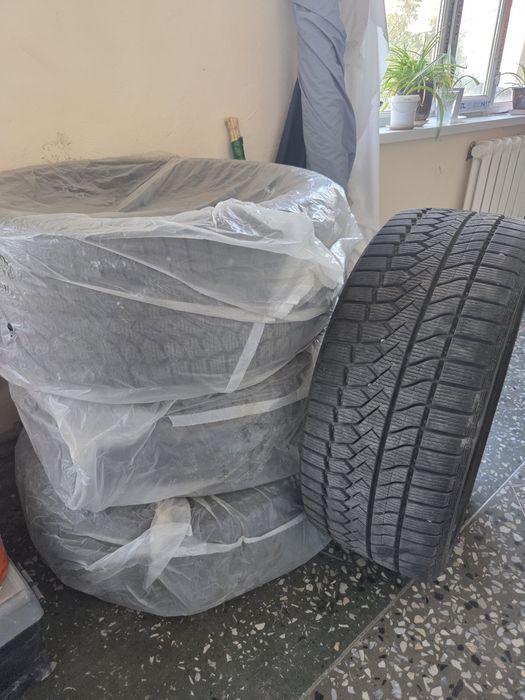 Зимние шины 265×40×22