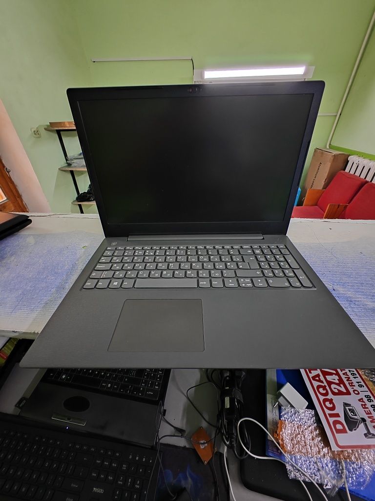 Lenovo notebook sotiladi