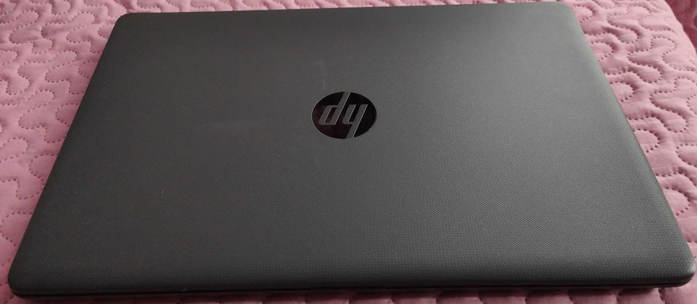 Laptop HP G6 Intel® i3-7020,ecran HD 15.6 inch,baterie noua tine 9 ore