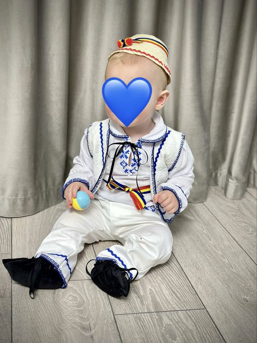 Costum traditional copii