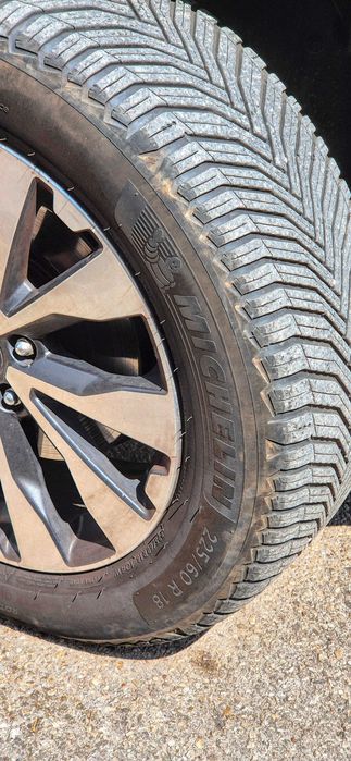 Гуми за SUV Michelin Crossclimate 225/60 R18 M+S 225/60/18