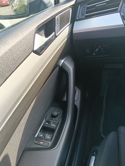 Vând Passat B8 2015 ,1.6 120CP ,DSG7