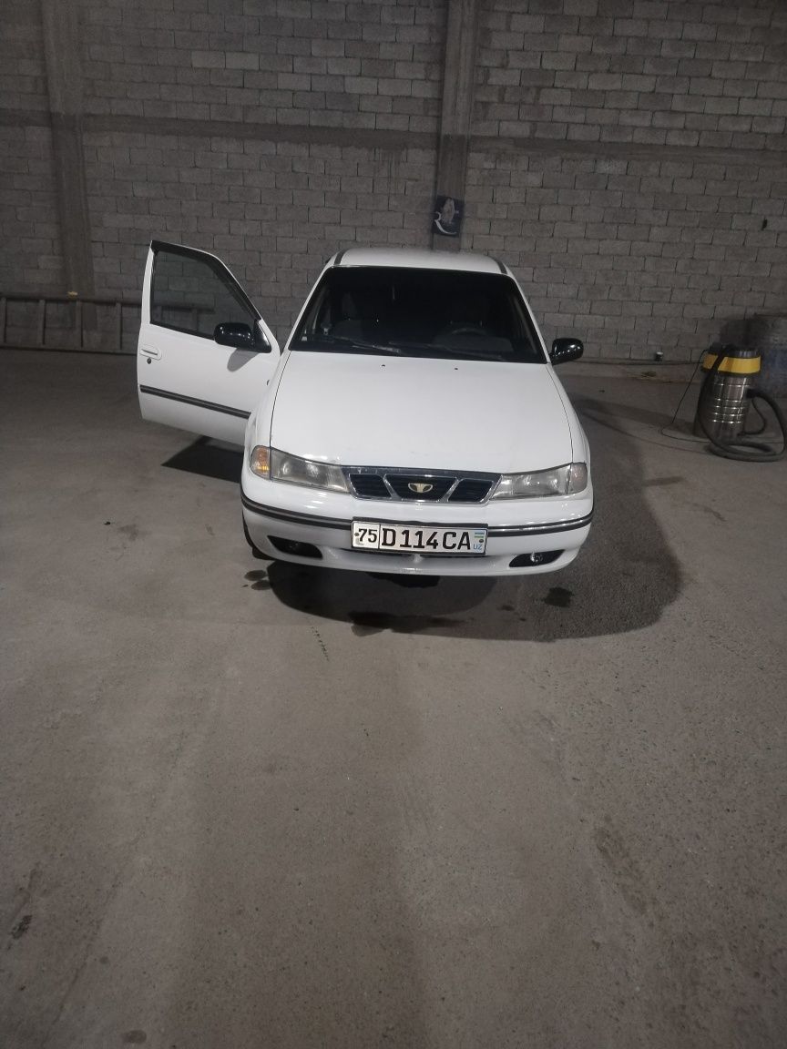 Daewoo nexia 1 yaxshi xolatda