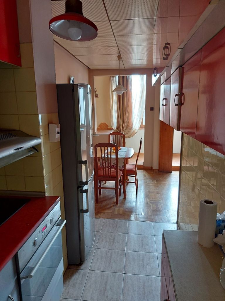 Продава се Тристаен апартамент в Варна, Център - 87 кв.м за 2874 €/кв.м - Снимка #2