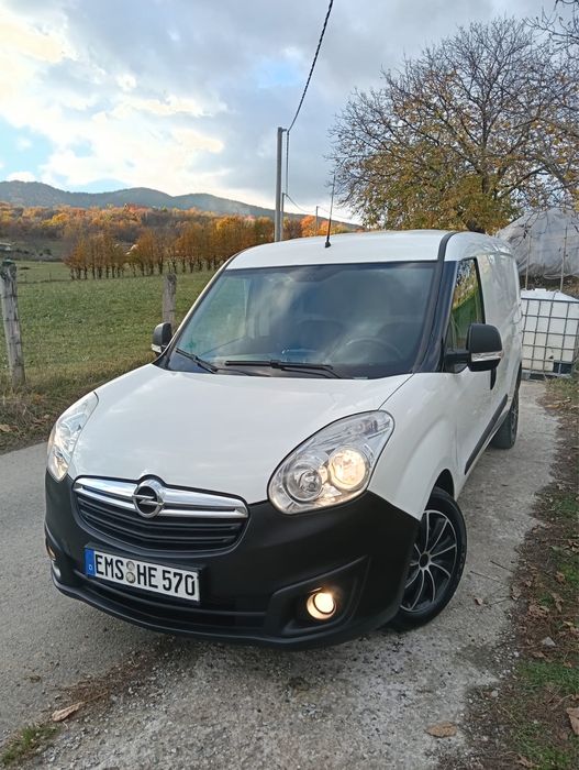Combo 2.0cdi 2014 impecabil!! 212350 km !! Unic proprietar Germania!!
