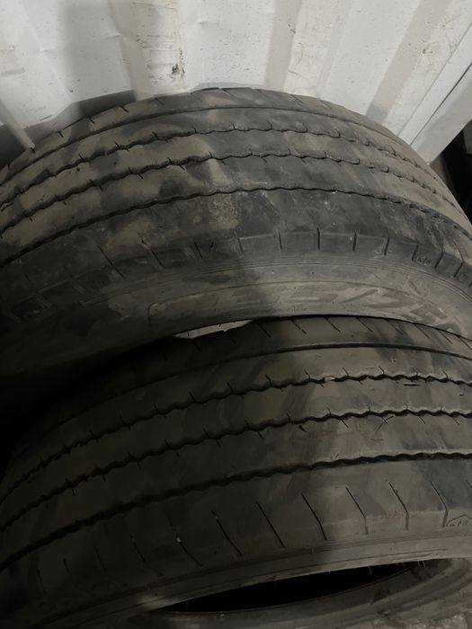 Резина r17.5 2шт