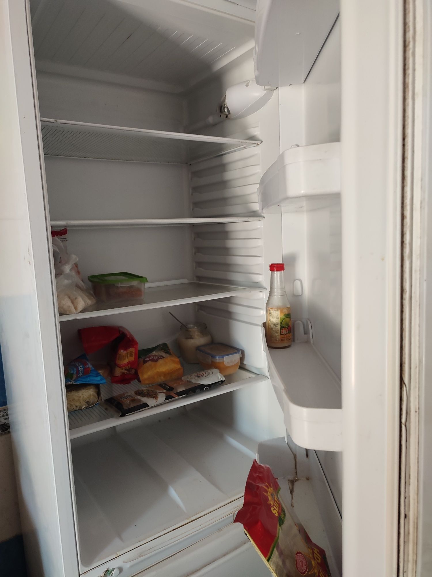 Продам холодильник рабочий
