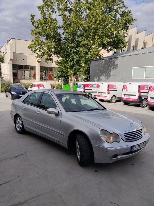 Mercedes-Benz C220
