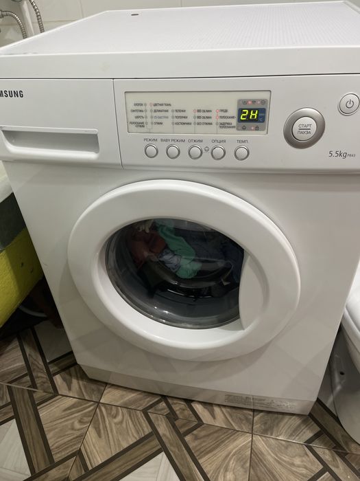 Продам стиральную машинку