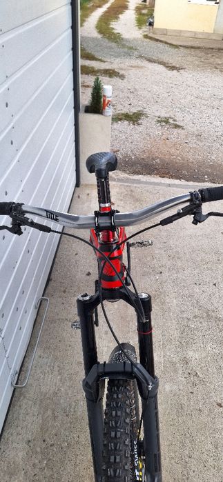 Vând Yt tues slopestyle sau schimb cu enduro