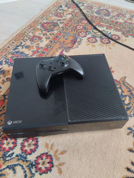 Продаю X - Box One Fat 500GB