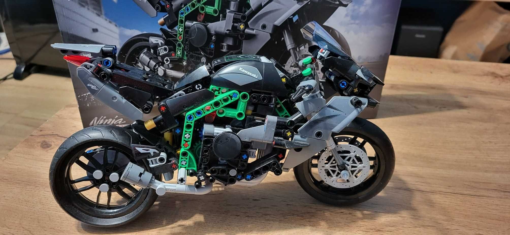 Лего/Lego Technic, Speed Champions