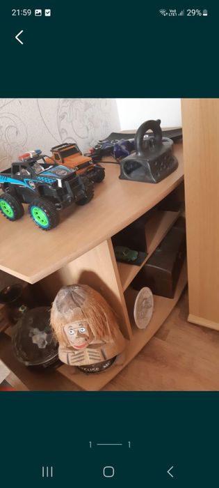 Vând măsuță pentru televizor