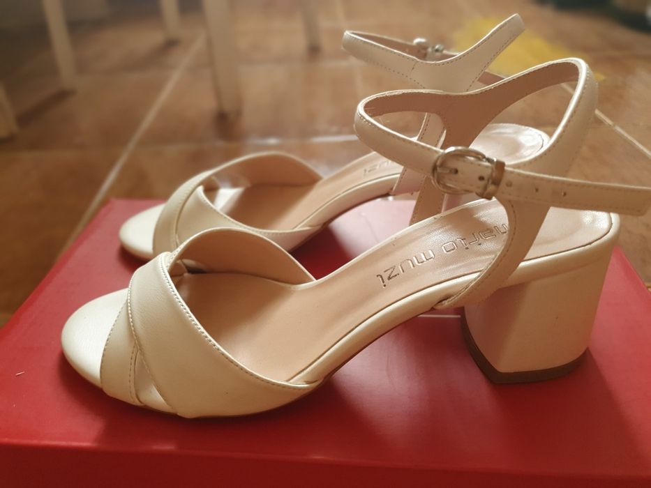 Кожанные Басаножки новые,р-р 37