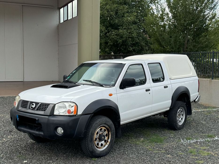 Nissan Navara NP300 D22 4X4 133 Cp 2011/Clima