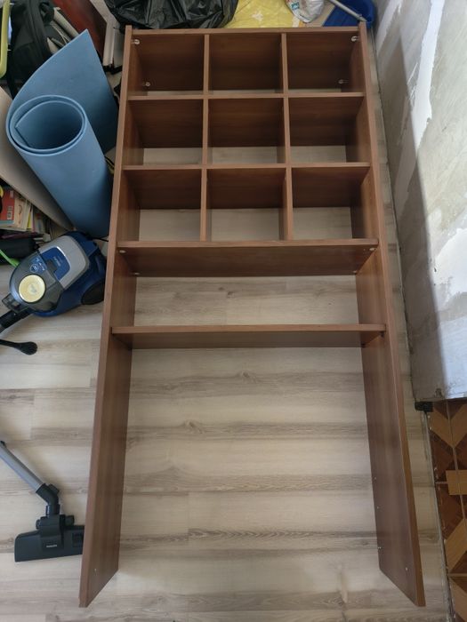 Етажерка за книги