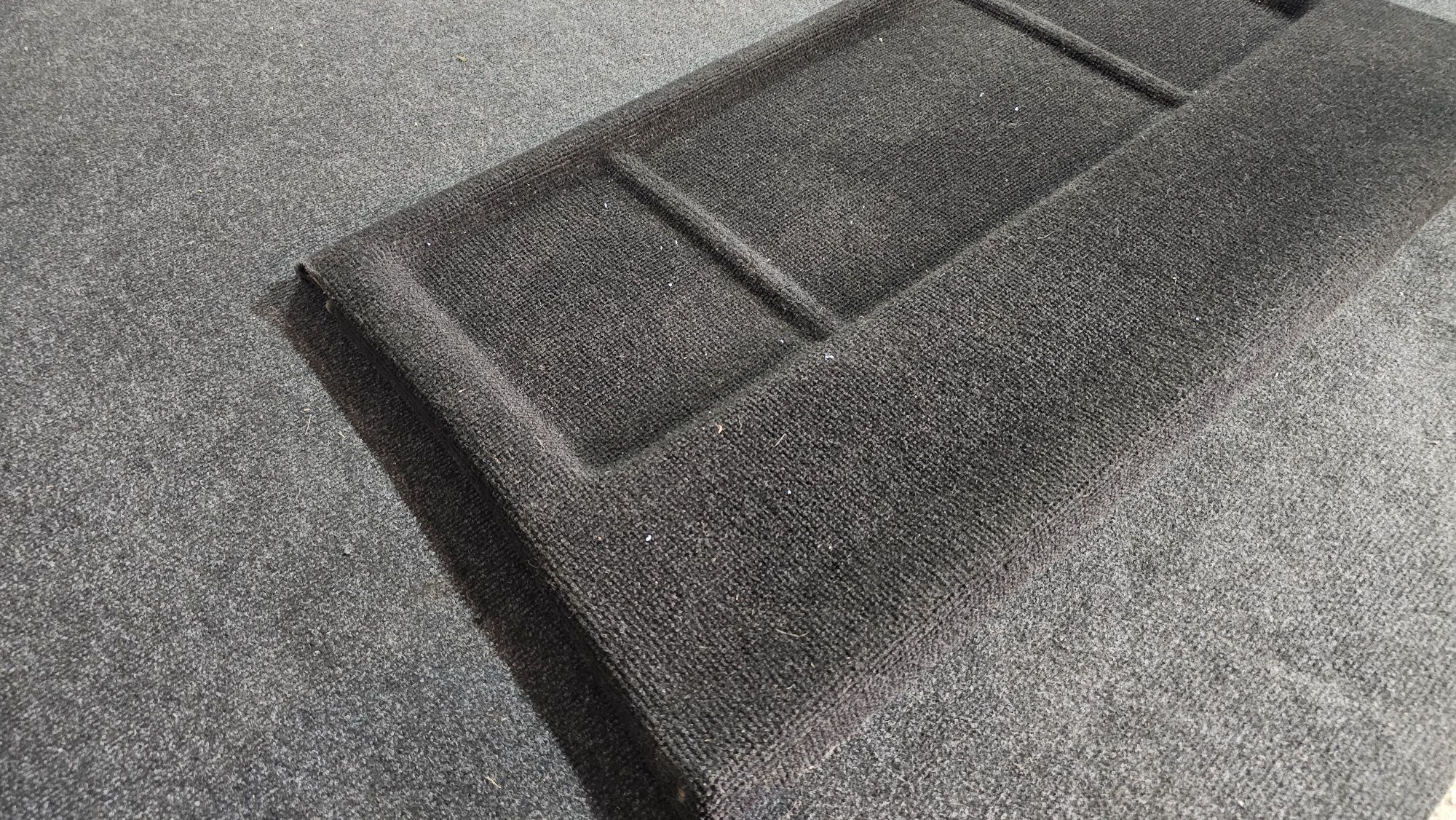 Polita portbagaj originala Volkswagen Golf 2

Stare foarte buna 

Cod