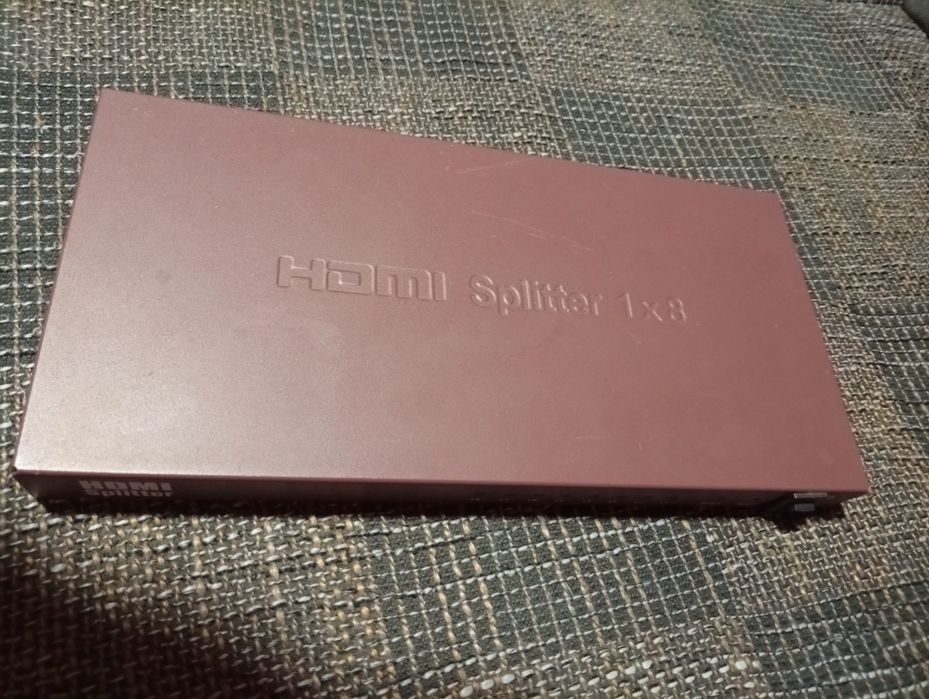 Hdmi splitter 1x8