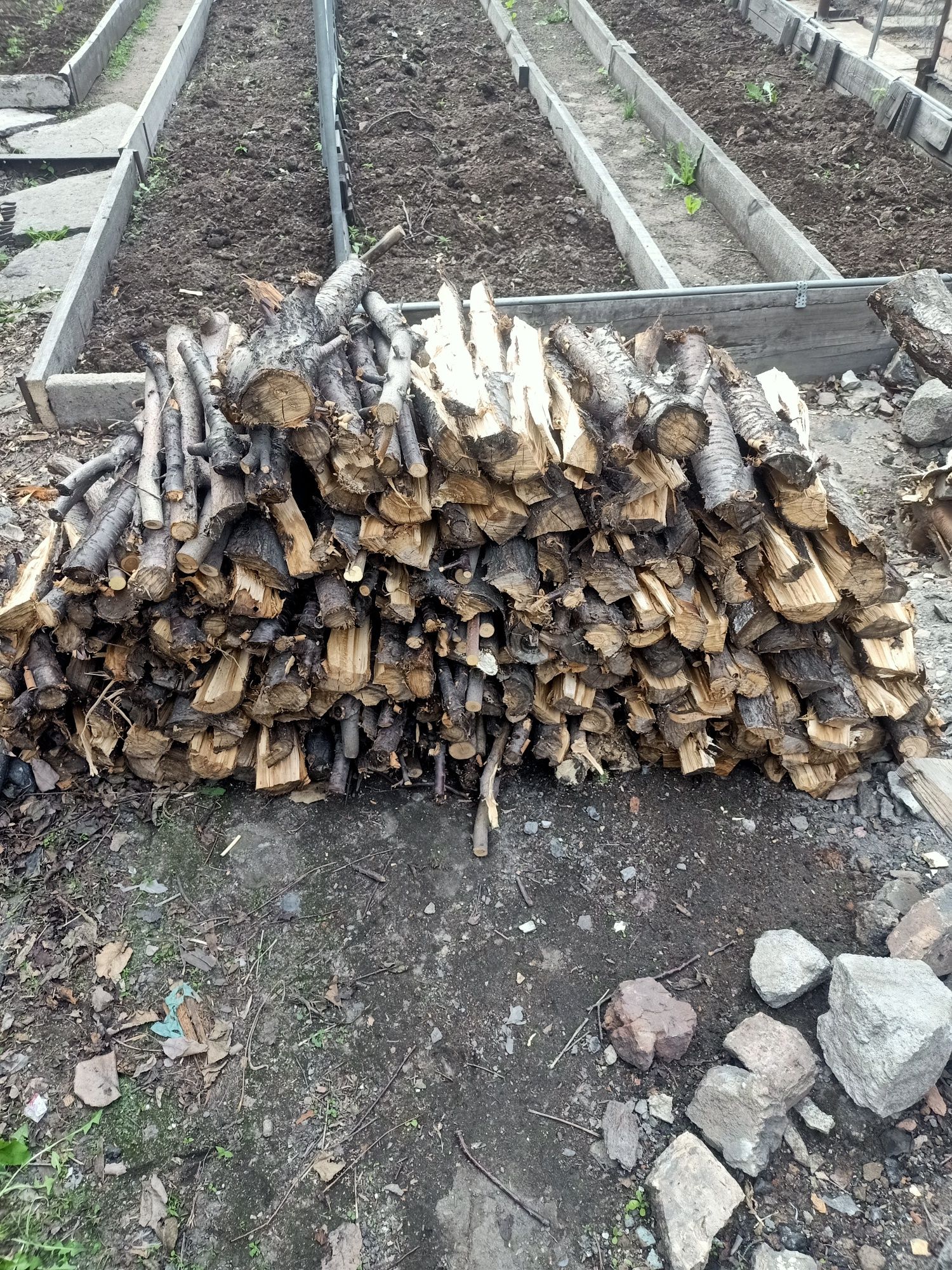 Дрова вишни для шашлыка