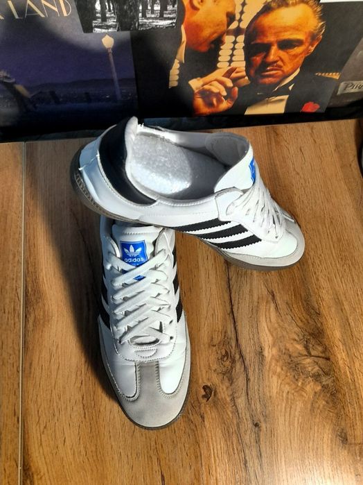 Erkaklar oyoqkiymi krasovka, zal uchun oyoq kiyim