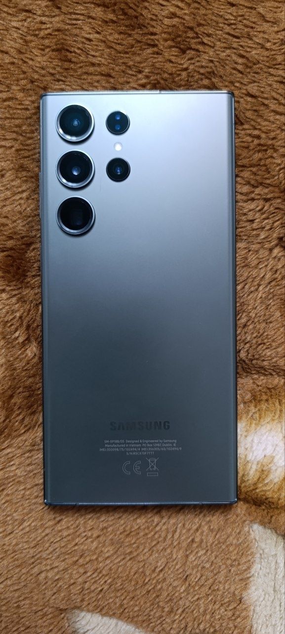 Продается Самсунг S23Ultra.