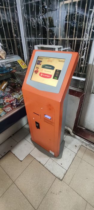Платежный терминал Киви Qiwi  в полной комплектации