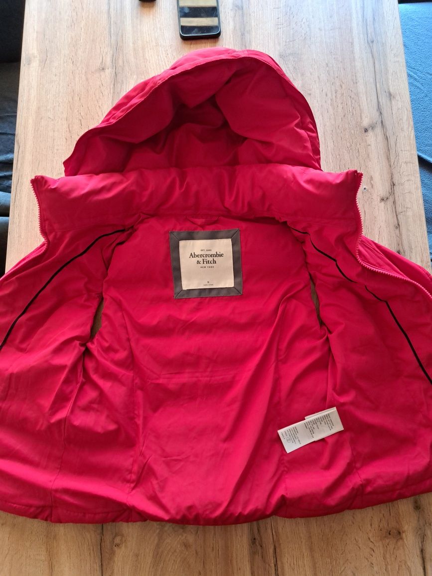 Червена грейка Abercrombie&Fitch