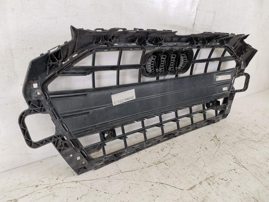 Ауди А4 Б9 Фейслифт / Audi A4 B9 Facelift [ - ] Оригинална Повредена Р