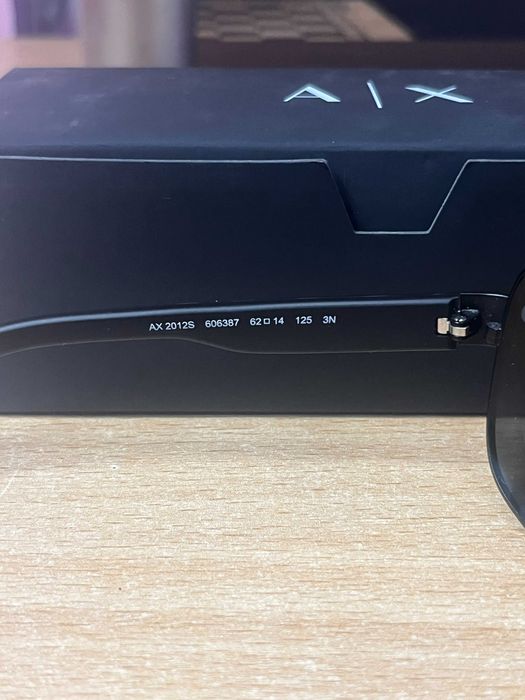 Оригинални слънчеви очила Armani Exchange AX2012S