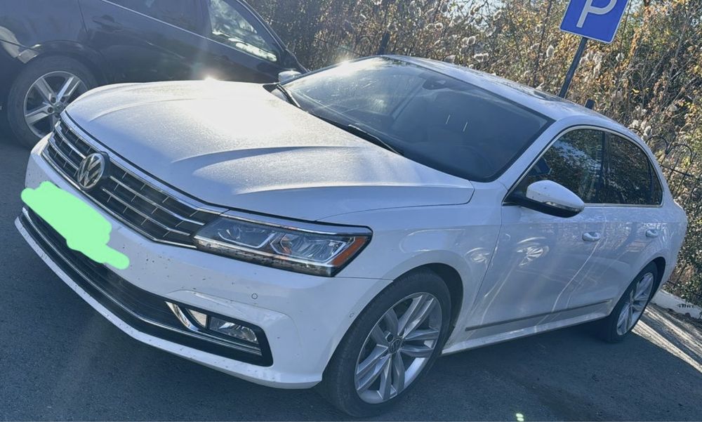 Продаю волсваген пассат 2019 года, автомат, бензин, обьем 2000 см3