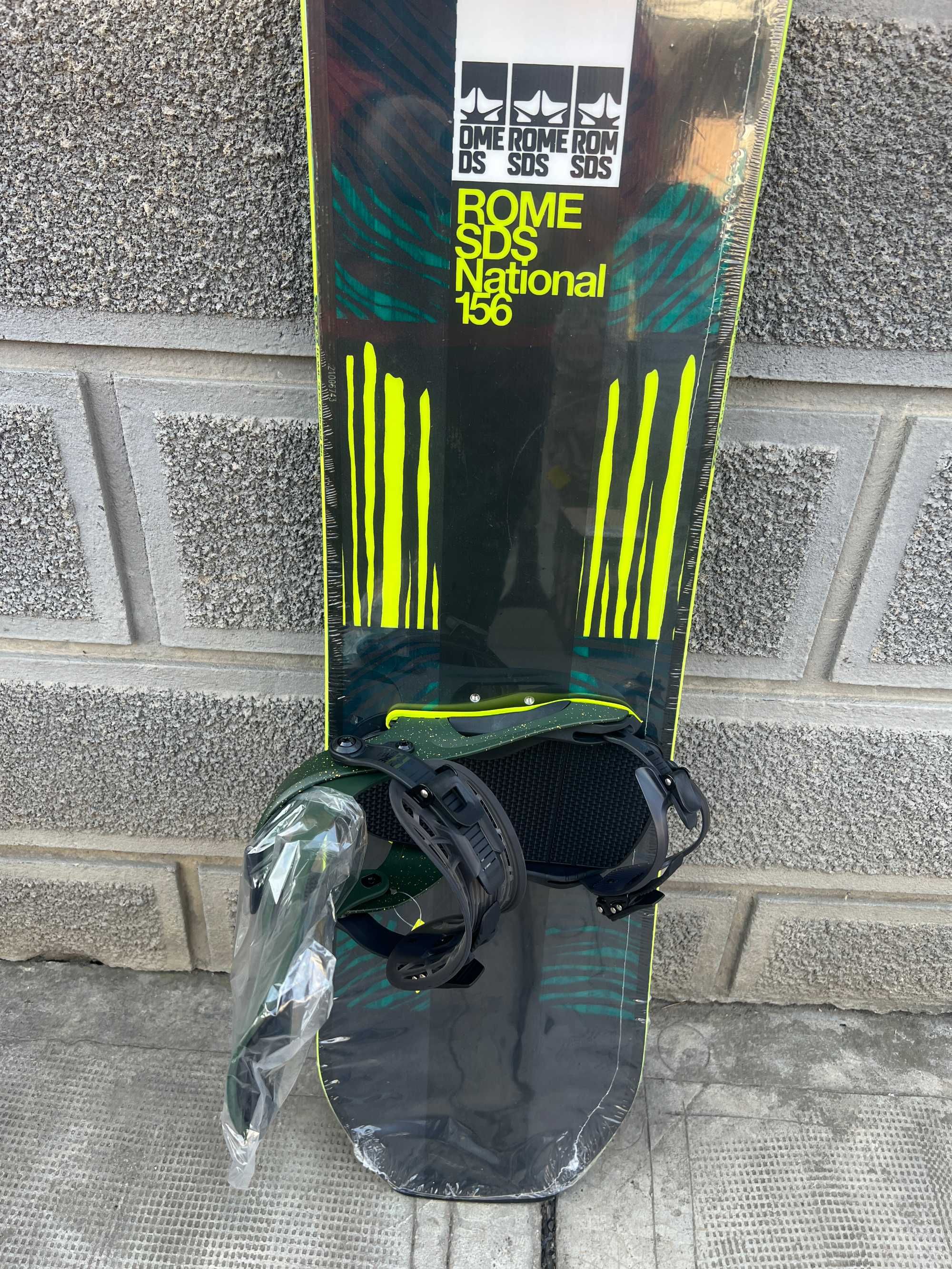 placa noua snowboard rome national L156