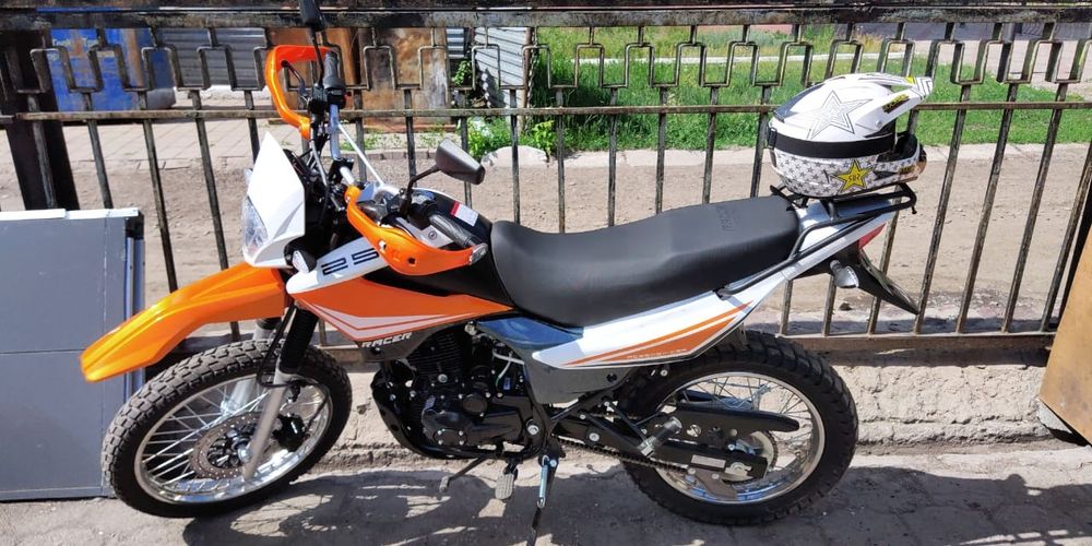 Продаю racer panter практически новый