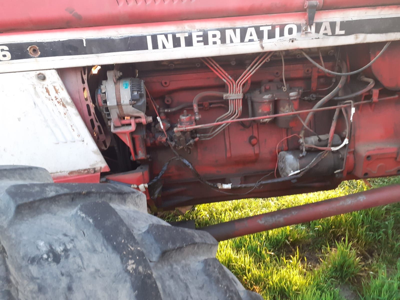 Tractor internațional 1046 cu turbina