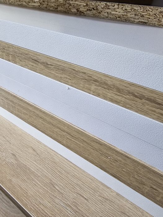 Продам дверь дсп от шкафа новая 1шт 40(39,7)cm×180(179,7)cm