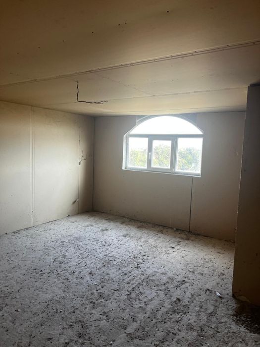 Se vinde VILĂ urgent (20.000€ cash) + rate lunar.