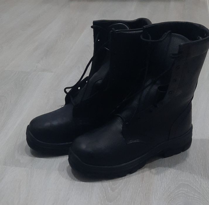 Продам берцы зимние 44 размер