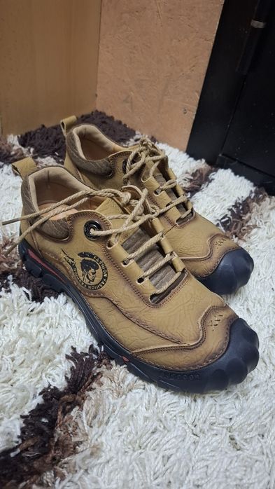 Продам кроссовки 43р 44 р