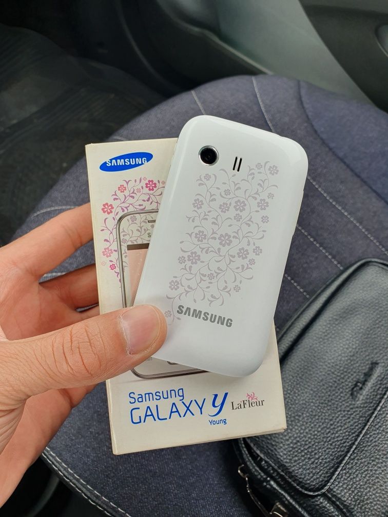 Samsung Galaxy Y sotiladi