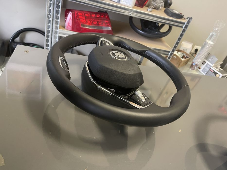 Продавам волан с airbag за Škoda