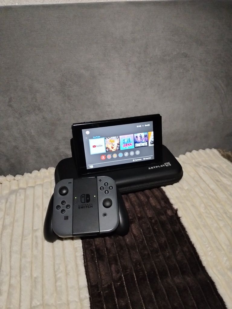 Nintendo Switch в полной комплектации