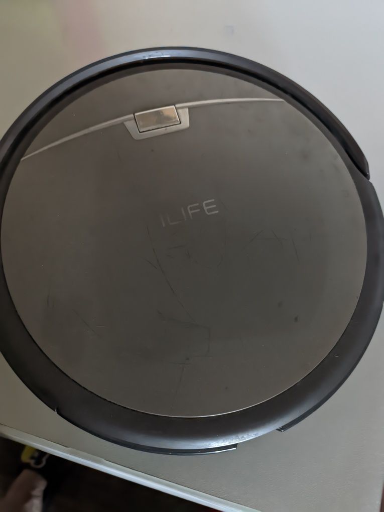 Робот пылесос ilife