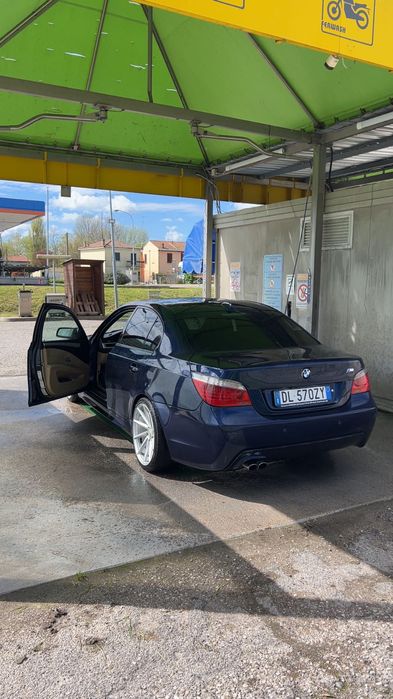 Vând BMW E60 530d