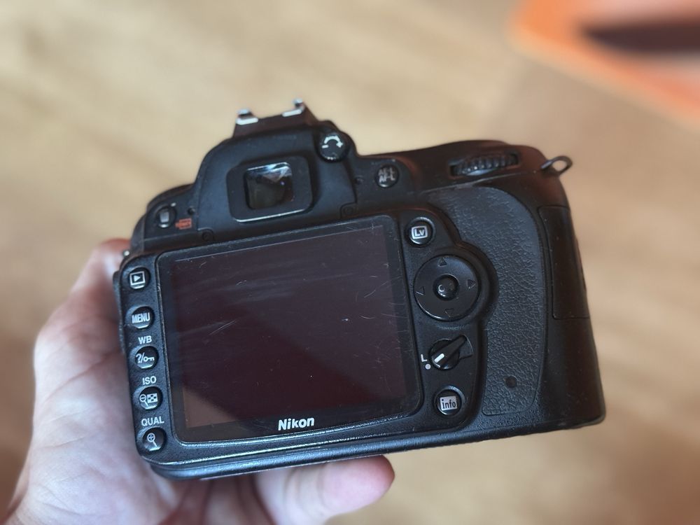 Nikon d90 - само тяло