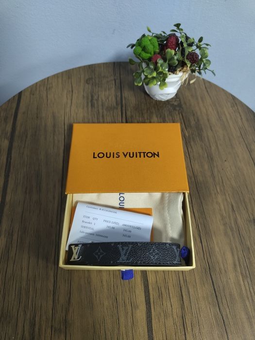 Louis Vuitton Slim кожена гривна