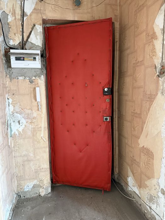 Отдам бесплатно дверь самовывоз